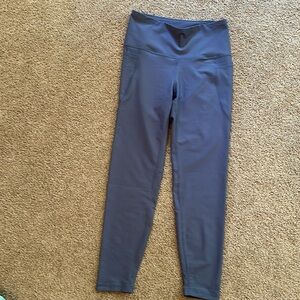 Old Navy women’s PowerSoft high rise 7/8” leggings.